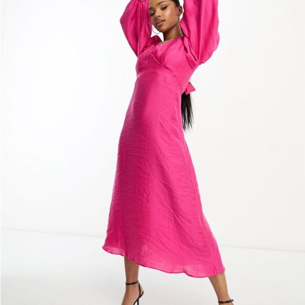 Women's Pink Zendaya Balloon
Sleeve Midaxi Dress - Picture 2 of 9